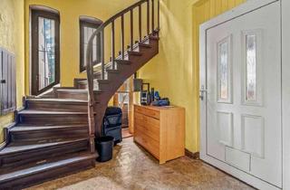 Einfamilienhaus kaufen in 15732 Eichwalde, Villengrundstück mit großem Garten, Pool & zweigeschossiges Freizeithaus am Waldrand