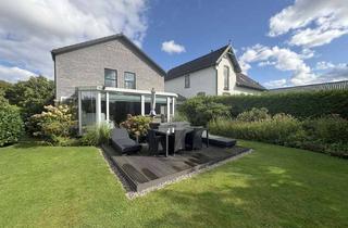 Einfamilienhaus kaufen in 24855 Bollingstedt, Schönes Einfamilienhaus in ruhiger Lage mit großem Garten, 2 Terrassen, Wintergarten und Garage