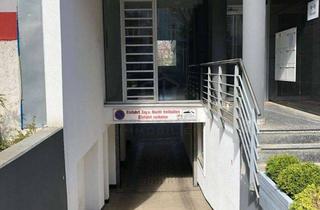 Garagen mieten in 18057 Rostock, Stellplatz auf einem Hinterhof mit elektrischem Rolltor in der KTV!!