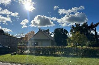 Grundstück zu kaufen in Wiesenweg 15, 02906 Niesky, Baugrundstück in bester Lage in Niesky mit Doppelgarage und Nebengelass