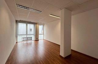 Büro zu mieten in Leipziger Straße 34a, 09306 Rochlitz, Helles Bürozimmer mit Aufzug in zentraler Lage in Rochlitz zu vermieten