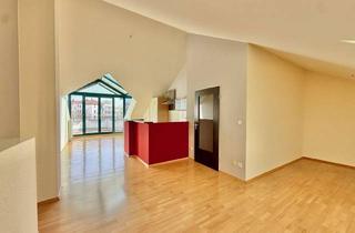 Wohnung kaufen in 82024 Taufkirchen, Charmante Dachgeschosswohnung mit Balkon!