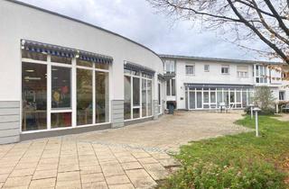 Wohnung kaufen in Obere Str. 37, 74343 Sachsenheim, Sorgen Sie HEUTE bereits für MORGEN vor - vermietete 2-Zimmer-DG-Wohnung im Kleeblatt Sachsenheim