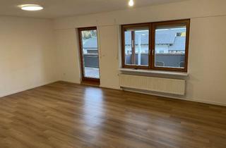 Wohnung kaufen in Dr-Hermann-Bizer-Straße 30, 72461 Albstadt, Charmante Erdgeschosswohnung mit toller Lammerberg-Aussicht