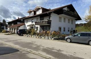 Wohnung kaufen in 87497 Wertach, Traumhafte 4-Zimmer-Dachgeschosswohnung mit Bergblick, zwei Balkonen und Garagenstellplatz