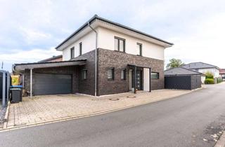 Villa kaufen in 33449 Langenberg, Moderne Stadtvilla in familienfreundlicher Wohnlage von Langenberg