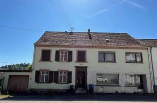 Haus kaufen in 66822 Lebach, GRESAUBACH : Großzügiges SANIERUNGSOBJEKT mit POTENTIAL in ruhiger Lage !