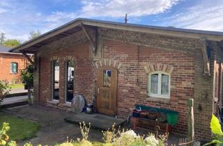 Haus kaufen in 17166 Dahmen, Uriger Backsteinbau - 150 Meter zum See - Holzdielen - Kaminofen - Photovoltaik....