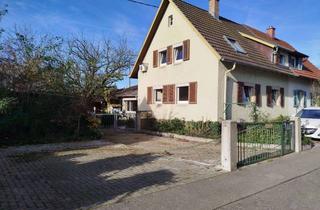 Haus kaufen in Asternweg, 79312 Emmendingen, kein Traumhaus - Handwerkerobjekt in super Lage in Emmendingen (Erbpachtgrundstück)