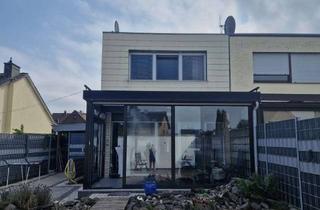 Immobilie mieten in Im Fußtall 44, 50171 Kerpen, Möbliertes Reihenhaus mit Wintergarten und Garten mit Teich