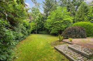 Immobilie kaufen in 22395 Hamburg, Traumgrundstück mit Altbestand in Bestlage