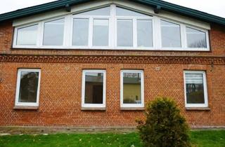 Wohnung kaufen in 25792 Neuenkirchen, Neuenkirchen - zwischen Büsum und St.Peter-Ording - tolle DG ETW im 1. OG