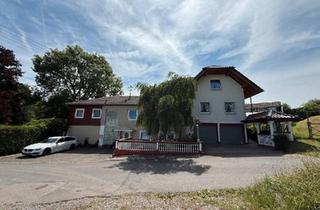 Haus kaufen in 57612 Helmenzen, Helmenzen - ? 2-3 Familienhaus mit neuer Heizung und vielen Extras!