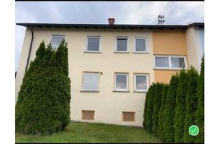 Doppelhaushälfte kaufen in 88454 Hochdorf, Hochdorf - Zweifamilienhaus in Schweinhausen