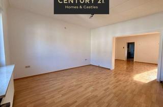 Wohnung kaufen in 66740 Saarlouis, Schöne und helle Eigentumswohnung mit Balkon auf ca. 88 m² Wohnfläche