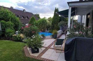 Wohnung kaufen in 42657 Solingen, Haus im Haus mit Garten und Pool