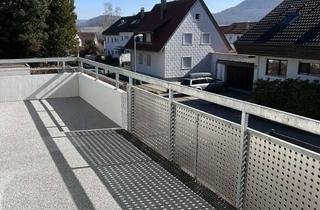 Wohnung mieten in 73092 Heiningen, Erstbezug nach Komplettsanierung: Großzügige 4,5 Zimmer Wohnung mit EBK, Balkon und Garage