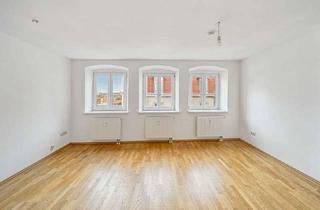 Wohnung mieten in 86150 Innenstadt, Gemütliches und helles Wohnen im Herzen von Augsburg für Liebhaber historischer Altbauten