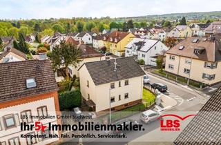 Haus kaufen in 65830 Kriftel, Gestalten statt suchen -Zweifamilienhaus mit Einliegerwohnung, Hof und Garten mit viel Potenzial