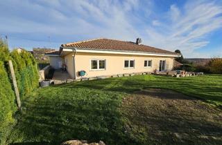 Haus kaufen in 57583 Nauroth, Traumhafter Bungalow im mediterranen Stil – Wohnen auf einer Ebene!