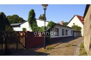 Haus kaufen in 19399 Goldberg, ***Freistehendes Haus - Bungalow-Stil***