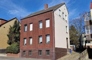 Haus kaufen in 38364 Schöningen, Zweifamilienhaus mit separatem Wohngebäude, 6 Garagen und schönem Gartengrundstück!