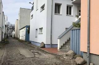 Wohnung kaufen in Mittelweg 5 c, 18119 Seebad Warnemünde, 3,5 Zi. - eigener Zugang, 2 Balk. Terr., 250 m zum Strand