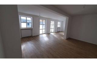 Wohnung mieten in 95444 City, 4,5-Zimmer Wohnung mit Balkon im 1. OG in Bayreuth City