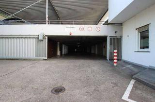 Garagen kaufen in Haldenrainstraße 66, 70437 Rot, Mit Grube und Werkbank! Sichere, abgeschlossene Garage mit Grube, Licht und Strom.