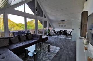 Wohnung kaufen in 33330 Gütersloh, Gütersloh - Helle Dachgeschosswohnung mit Loggia - zentrumsnah in Gütersloh!