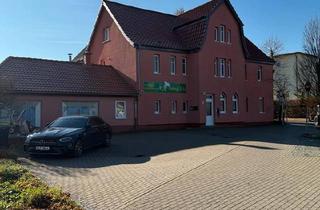 Haus kaufen in 36433 Bad Salzungen, Bad Salzungen - Haus mit Doppelgarage und Geschäftsräumen