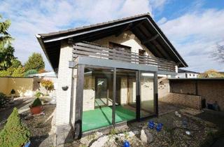 Wohnung kaufen in 33161 Hövelhof, Hövelhof - Charmante Doppelhaushälfte mit Wintergarten, Kamin und sonnigem Garten in Hövelhof