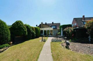 Doppelhaushälfte kaufen in 41466 Neuss, Neuss - Familienfreundlich wohnen auf großem Grundstück in Reuschenberg