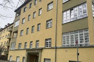 Wohnung kaufen in Bosepark, 12103 Tempelhof, 3,5-Zimmer-Wohnung in Tempelhof mit Blick auf Bosepark