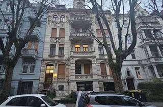 Wohnung mieten in Wallufer Straße, 65197 Wiesbaden, City-Nah & Altbau-Flair – Dachgeschoss mit Aufzug