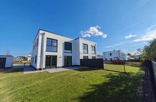 Doppelhaushälfte kaufen in 65239 Hochheim, NEUBAU: Stilvolle Doppelhaushälfte in idyllisch-ruhiger Bestlage in Neubaugebiet in Hochheim am Main