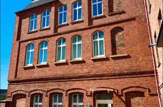 Haus kaufen in 42289 Wuppertal, Wuppertal - Kutscherhaus aus dem 19 Jahrhundert saniert und vermietet