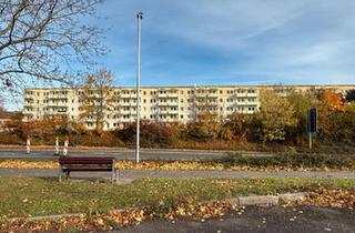 Wohnung kaufen in 04758 Oschatz, Oschatz - Charmante 3-Raum Wohnung in ruhiger Lage