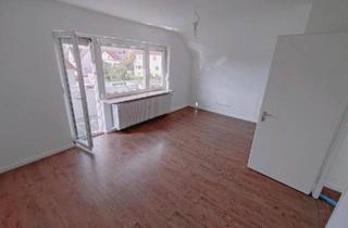 Wohnung kaufen in 71032 Böblingen, Böblingen - Dachgeschosswohnung 3,5 Zimmer mitten in Böblingen