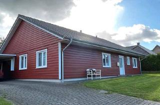 Haus kaufen in 24861 Bergenhusen, Bergenhusen - Neuwertiges Holzhaus in ruhiger Lage - provisionsfrei