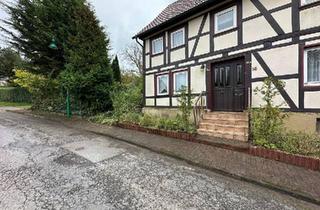 Haus kaufen in 37647 Polle, Polle - Wohnhaus Fachwerkhaus mit Ecken und Kanten zu verkaufen