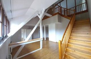 Wohnung mieten in 08459 Neukirchen, Maisonette mit 3,5 Zimmern im 2. OG, für Individualisten, ab sofort verfügbar!