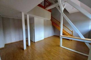 Wohnung mieten in 08459 Neukirchen, Maisonette mit 3,5 Zimmern im 2. OG, für Individualisten, ab sofort verfügbar!