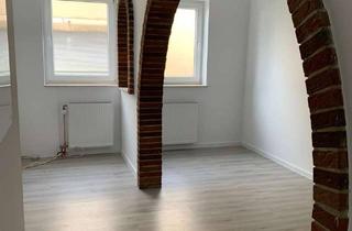 Wohnung kaufen in 66424 Homburg, komplett renovierte und gut gelegene Wohnung 2 ZKB mit Balkon nähe Stadtpark Homburg-Saar