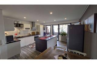 Wohnung kaufen in 77887 Sasbachwalden, Renovierte 3-Zimmer Wohnung mit 2 Balkonen, 2 Keller und TG Stellplatz