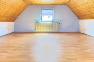 Wohnung kaufen in 71384 Weinstadt, Weinstadt-Schnait, helle 3 Zimmer Dachgeschosswohnung - TL Bad, große Küche - Aussichtslage