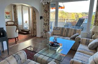 Wohnung kaufen in 94469 Deggendorf, Penthaus-Wohnung m. Süd-Terrasse und Ausblick ins Grüne, Lift, bezugsfrei in zentraler Lage!