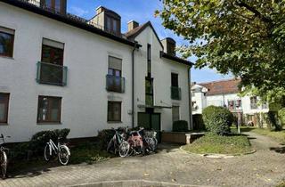 Wohnung kaufen in 83024 Ost, Gepflegte 1-Zimmer Wohnung mit EBK, großem Balkon und TG-Stellplatz!