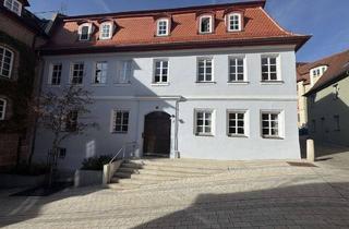 Wohnung mieten in 91126 Schwabach, Stilvolle 4-Zimmer-Maisonette mit Dachterrasse – Wohnen mit Charme im Herzen der Altstadt