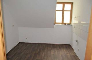 Wohnung mieten in Plauensche Str., 08209 Auerbach, Schöne Dachgeschoss-Wohnung in bester Citylage